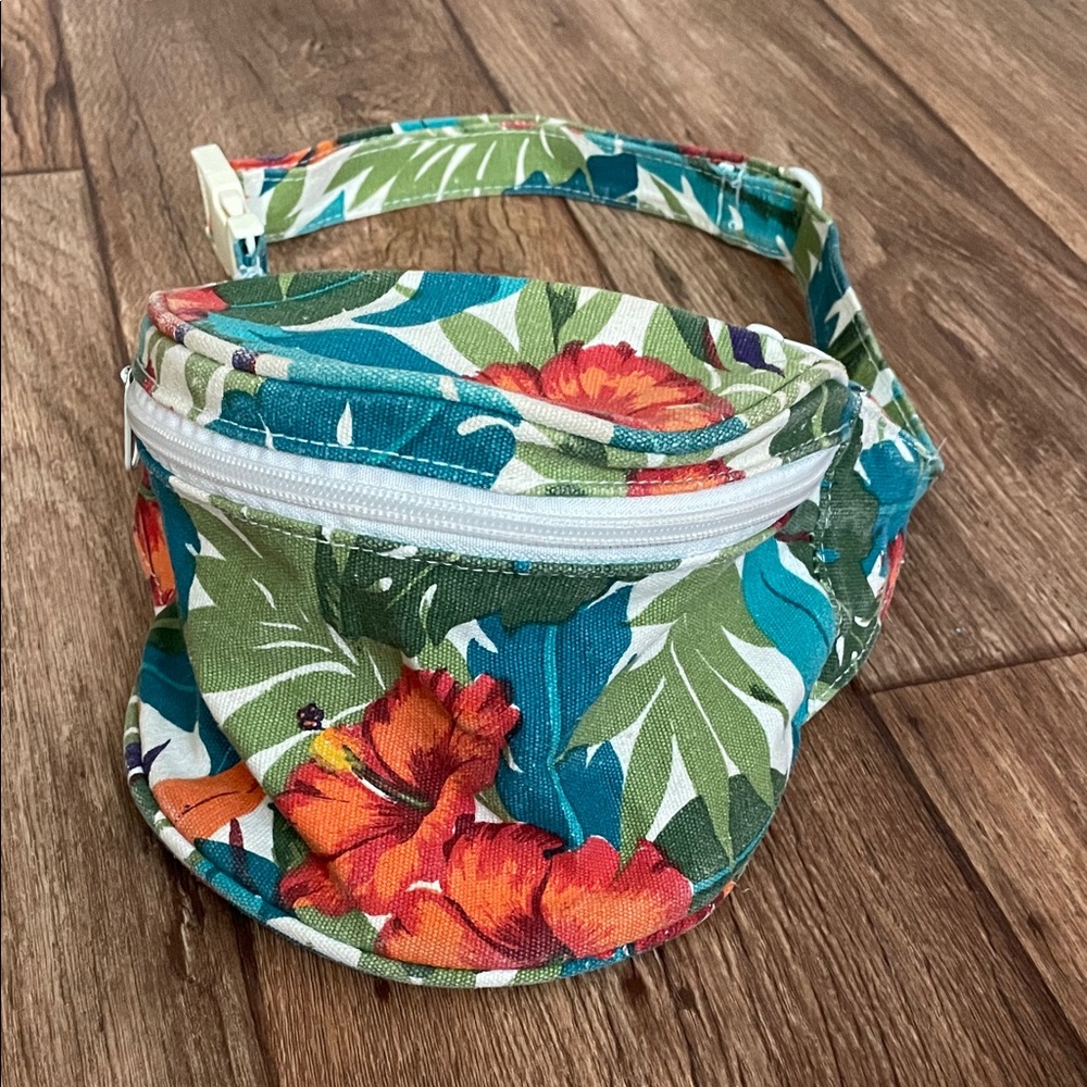 Carpetbags of America Fanny Pack Tropical Hibiscus Woman Onesize